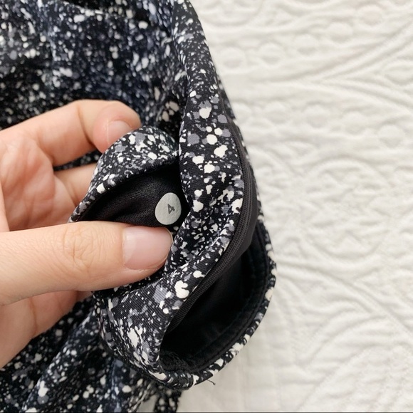 Lululemon Pace Rival Crop (Marathon), Splatter Black / White - Picture 7 of 10